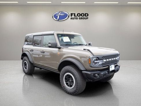 New 2025 Ford Bronco Badlands image 1
