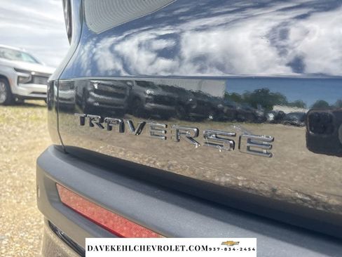 Used 2024 Chevrolet Traverse LT w/ Midnight/Sport Edition FWD image 42