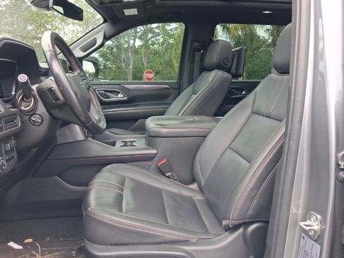 Used 2022 Chevrolet Suburban RST w/ Sport Performance Package AWD/4WD image 24