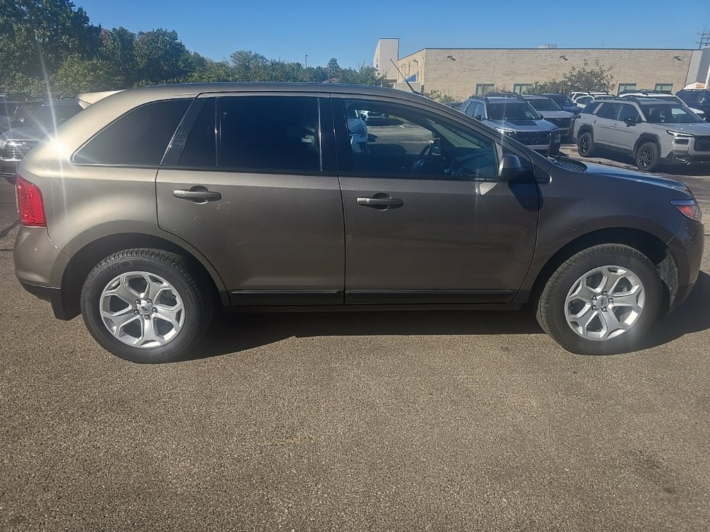 Used 2014 Ford Edge SEL w/ Equipment Group 204A FWD image 8
