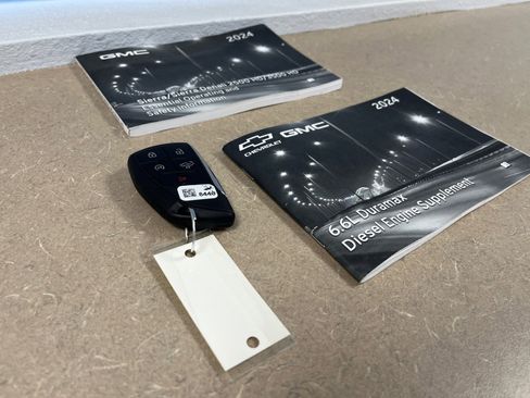 Used 2024 GMC Sierra 2500 Denali Ultimate w/ Max Trailering Package image 18