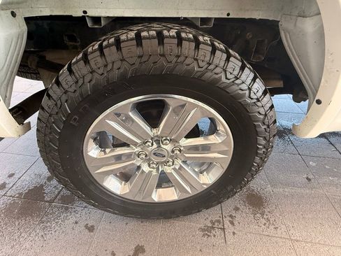 Used 2018 Ford F150 Lariat w/ Equipment Group 502A Luxury image 48