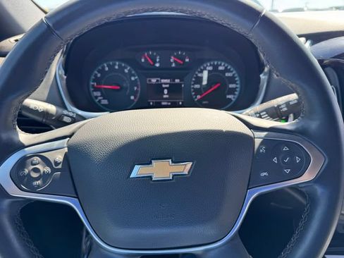 Certified 2023 Chevrolet Traverse LT FWD image 21