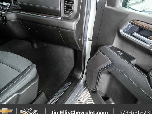 Certified 2025 Chevrolet Silverado 1500 LT image 23