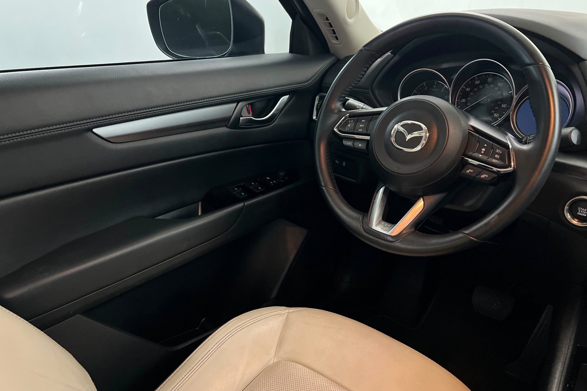 Used 2025 MAZDA CX-5 AWD 2.5 S w/ Preferred Package image 12