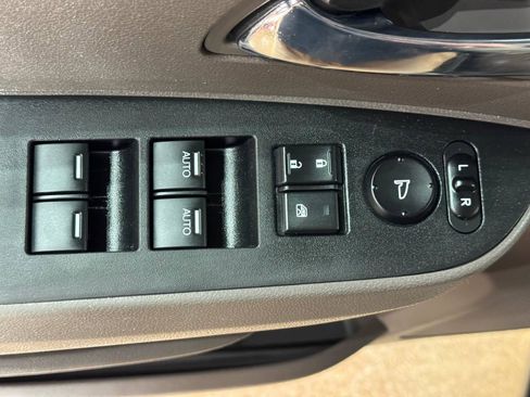 Used 2016 Honda Odyssey EX image 17