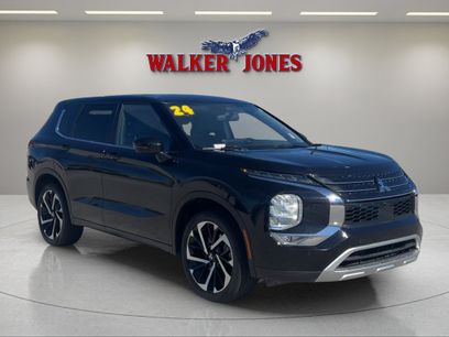 Used 2024 Mitsubishi Outlander SE Black Edition