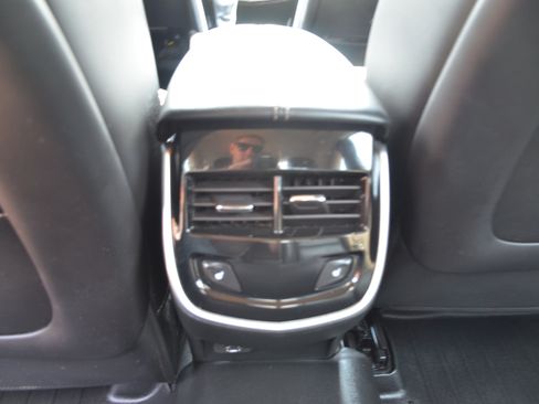 Used 2018 Cadillac XTS Luxury AWD/4WD image 33