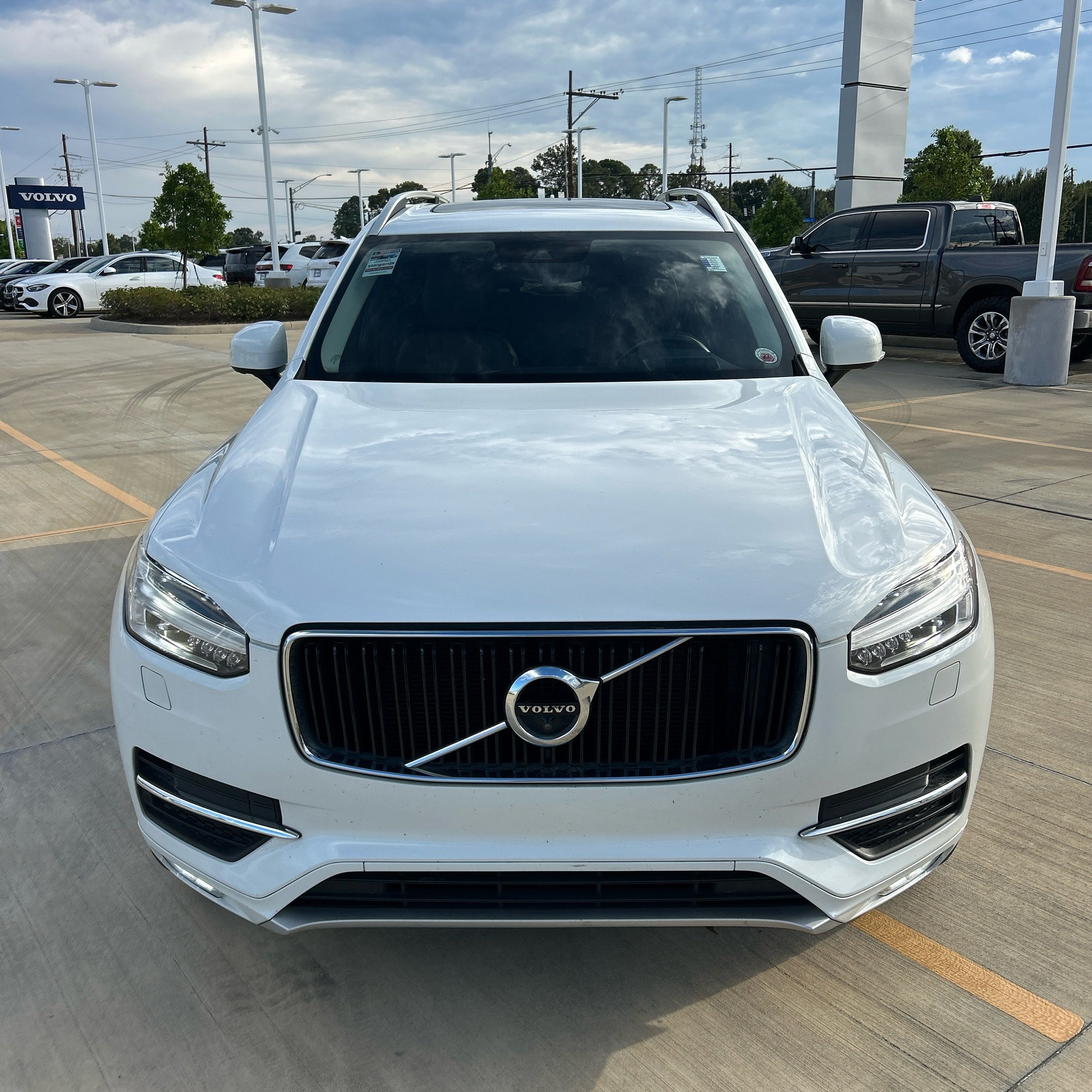 Used 2019 Volvo XC90 T6 Momentum w/ Advanced Package AWD/4WD image 14