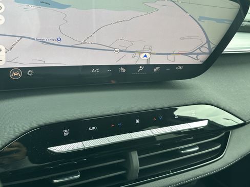 New 2026 Buick Enclave Preferred w/ Power Package image 22