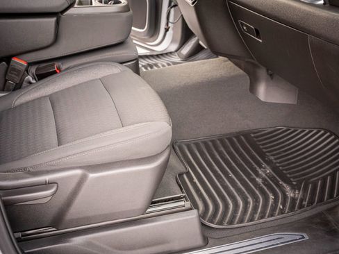 Used 2024 Chevrolet Silverado 2500 LT w/ Convenience Package image 31