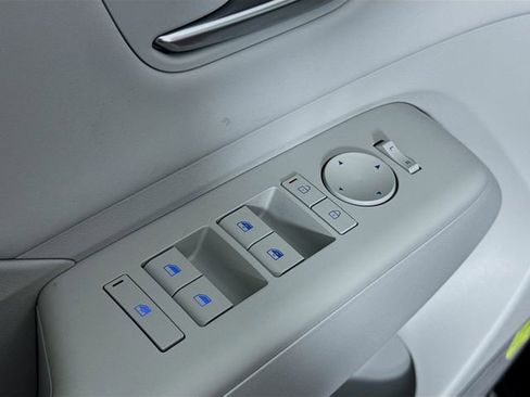 New 2026 Hyundai Kona SEL Premium image 28