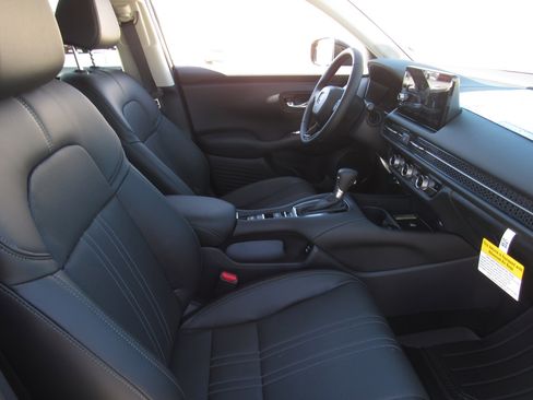 New 2026 Honda HR-V EX-L image 7