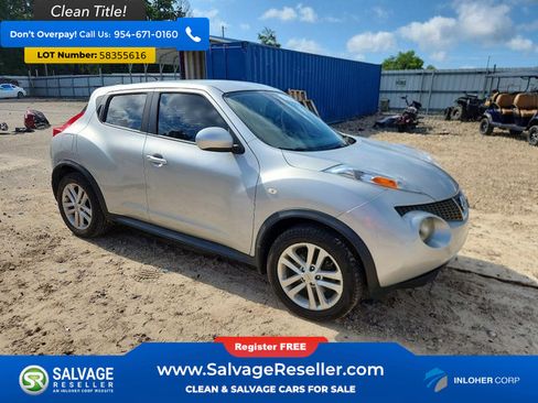 Used 2013 Nissan Juke S FWD image 5