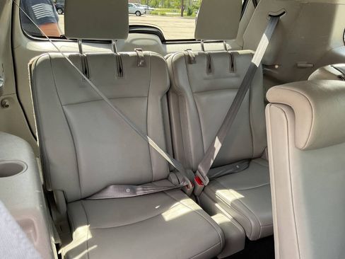 Used 2013 Toyota Highlander SE AWD/4WD image 35