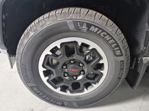 New 2026 Toyota 4Runner Limited AWD/4WD image 10