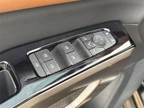 Certified 2022 Nissan Pathfinder Platinum w/ Lighting Package (N93) image 22