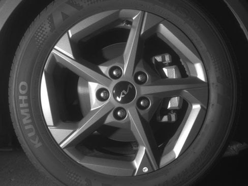 Used 2025 Kia K4 FWD image 13