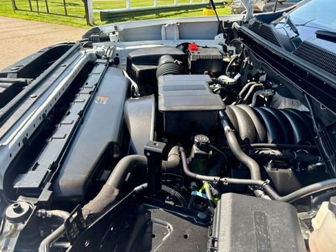 Used 2025 Chevrolet Silverado 3500 W/T w/ WT Convenience Package AWD/4WD image 21