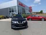 Used 2020 Nissan Rogue SV image 2