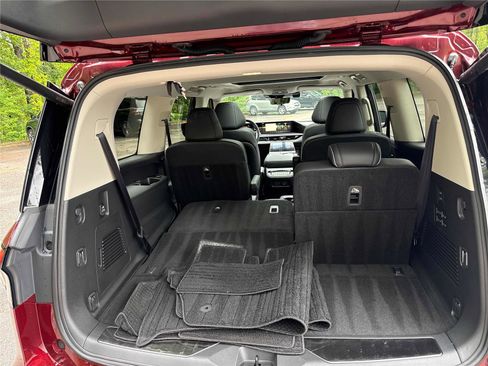 Certified 2025 INFINITI QX80 Sensory AWD/4WD image 32