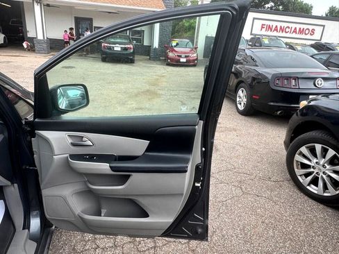 Used 2011 Honda Odyssey EX-L image 16