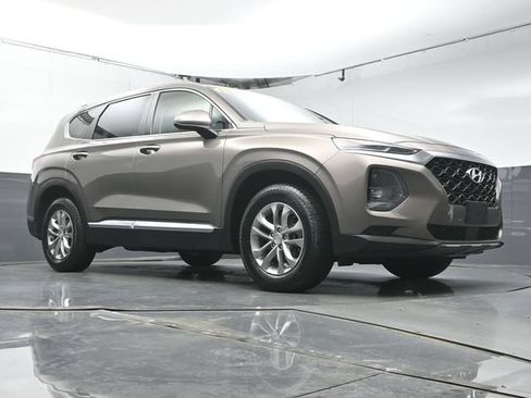 Used 2019 Hyundai Santa Fe SE AWD/4WD image 39
