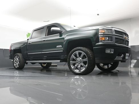 Used 2015 Chevrolet Silverado 1500 High Country w/ High Country Premium Package AWD/4WD image 25