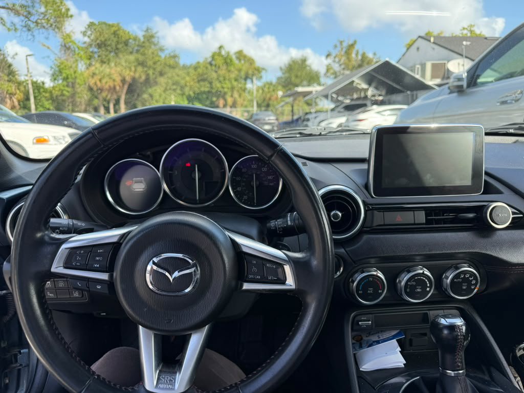 Used 2017 MAZDA MX-5 Miata RF Grand Touring RWD image 7