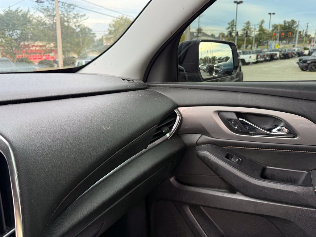Used 2018 Chevrolet Traverse LS FWD image 21