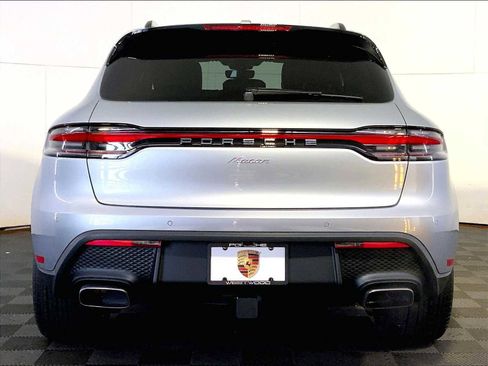 New 2026 Porsche Macan image 6