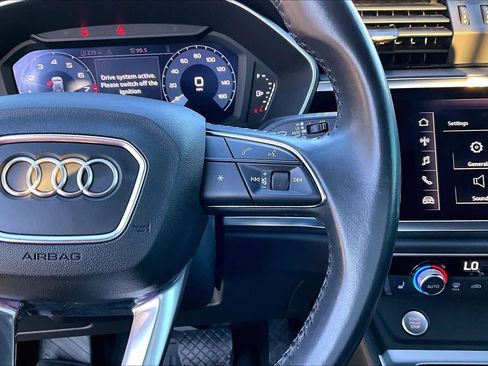 Used 2020 Audi Q3 2.0T Premium w/ Convenience Package image 24