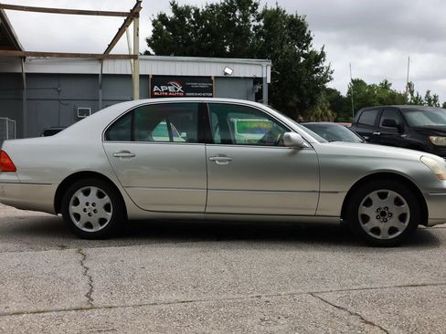Used 2003 Lexus LS 430 RWD image 8