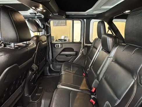 Certified 2023 Jeep Wrangler Unlimited Rubicon 392 w/ Trailer Tow Package AWD/4WD image 23