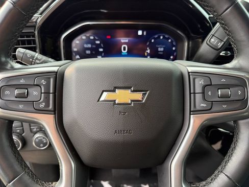 Used 2023 Chevrolet Silverado 1500 LT AWD/4WD image 17