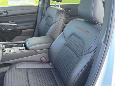 New 2026 Nissan Pathfinder Rock Creek AWD/4WD image 29