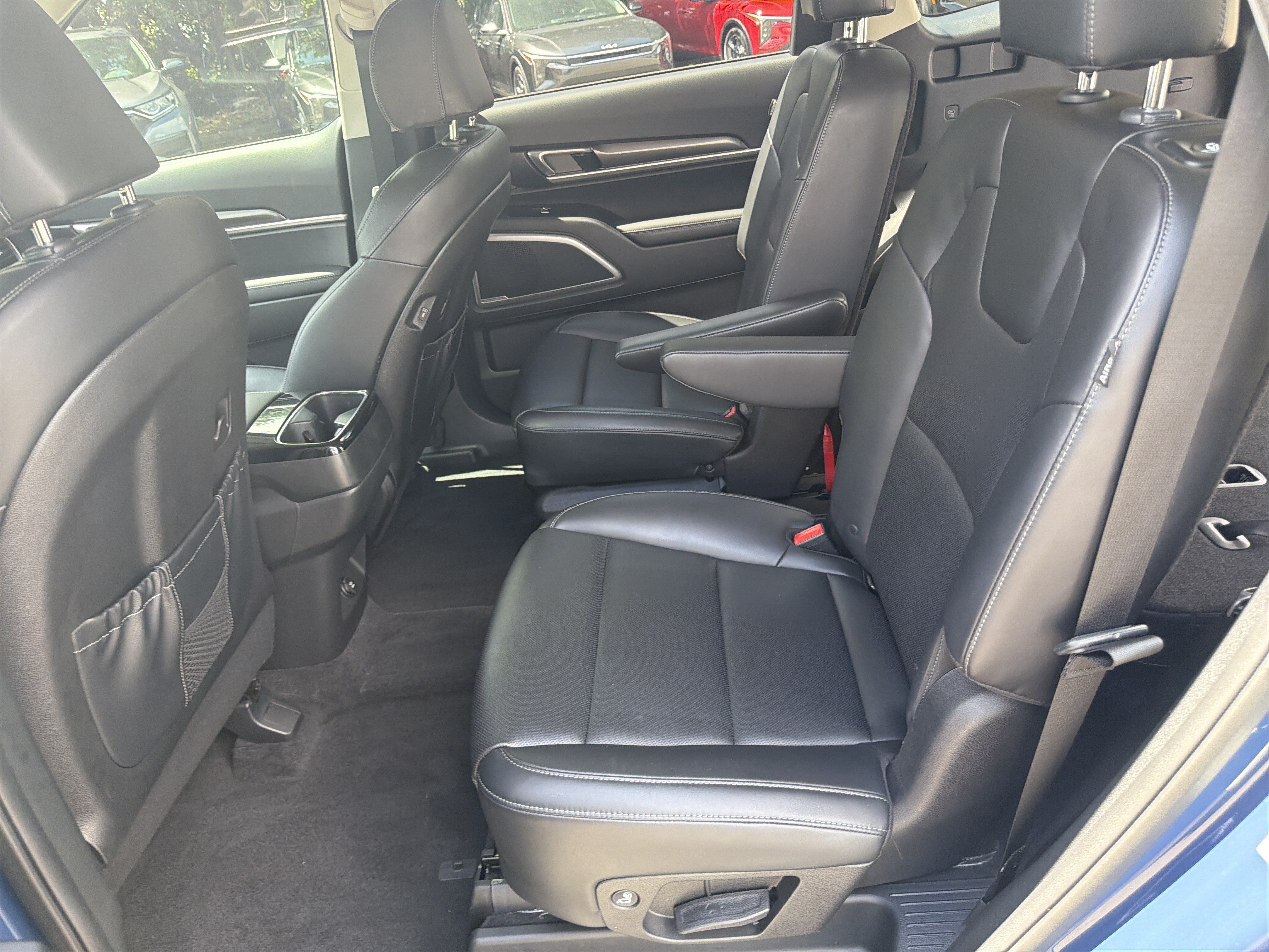 Certified 2023 Kia Telluride S w/ S Sunroof Package AWD/4WD image 20