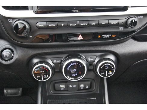 Used 2023 Hyundai Venue Limited w/ Cargo Package FWD image 26