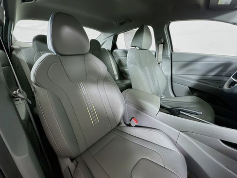 New 2026 Hyundai Elantra Sport FWD image 25