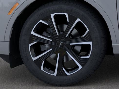 New 2026 Lincoln Nautilus Reserve image 19