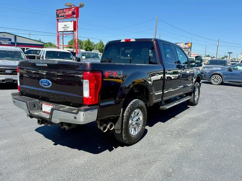 Used 2019 Ford F250 XLT w/ XLT Premium Package AWD/4WD image 5