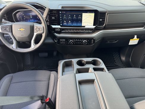 New 2026 Chevrolet Silverado 1500 LT w/ Z71 Off-Road Package AWD/4WD image 17