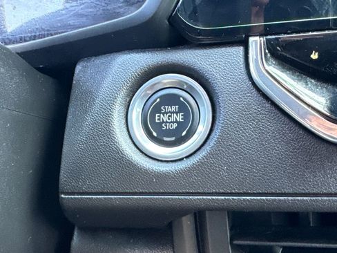 Used 2024 Chevrolet Colorado Trail Boss w/ Technology Package AWD/4WD image 9