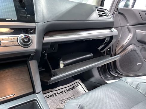 Used 2017 Subaru Legacy 2.5i Limited image 30