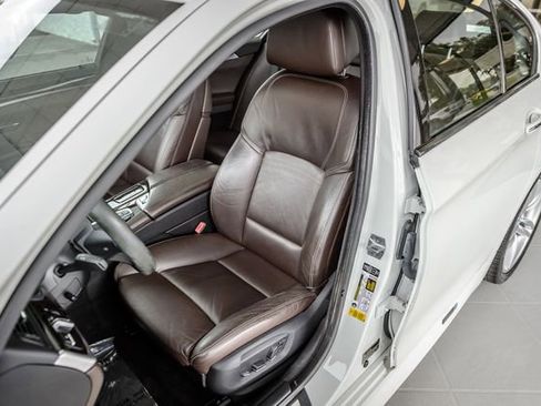 Used 2015 BMW 535i Sedan RWD image 18