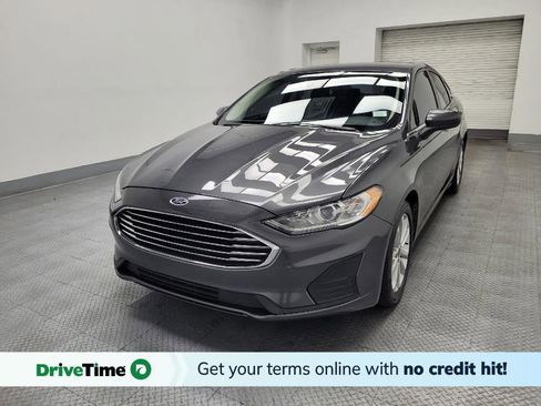 Used 2020 Ford Fusion SE image 1