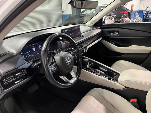 Used 2024 Honda Accord Touring image 23
