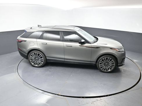 Used 2018 Land Rover Range Rover Velar R-Dynamic HSE AWD/4WD image 15