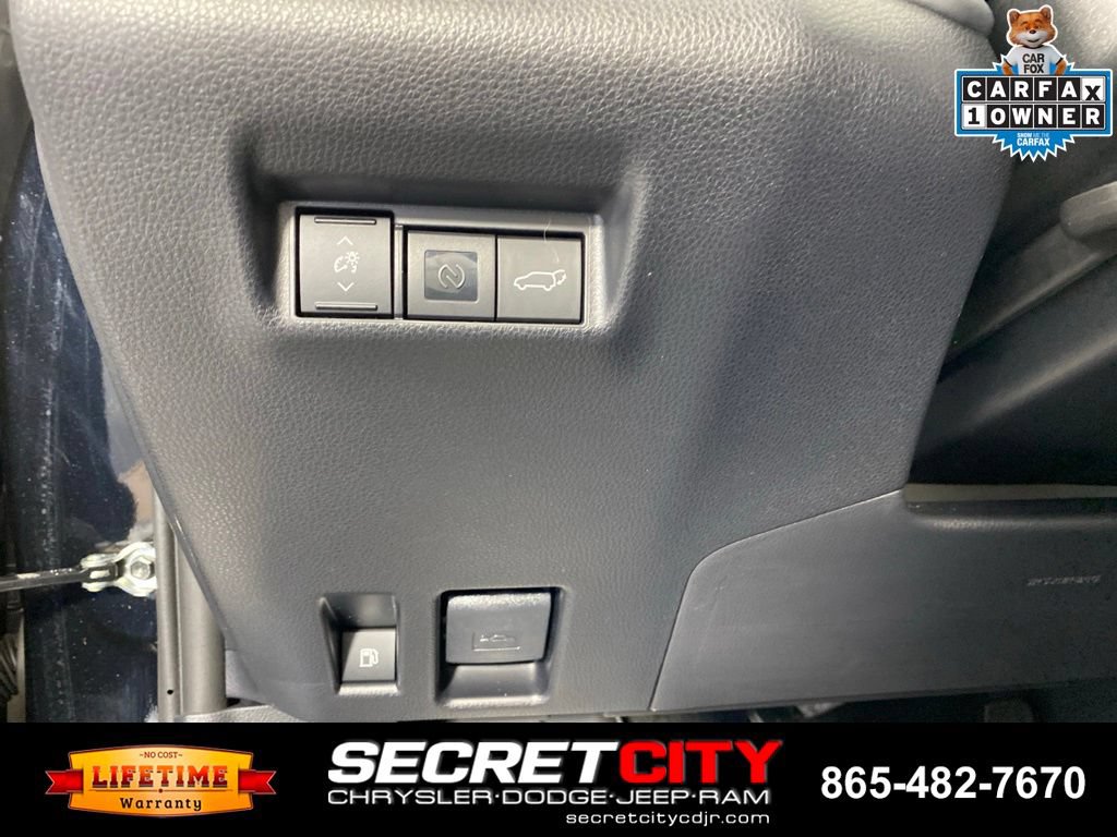 Used 2026 Toyota RAV4 XSE w/ Weather Package AWD/4WD image 13