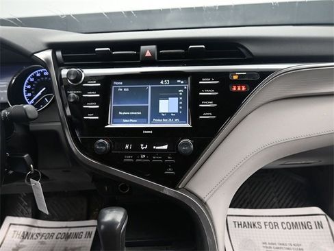 Used 2020 Toyota Camry SE image 15